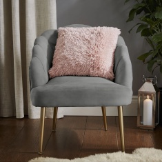 Catherine Lansfield Cuddly Cushion Filled Blush Catherine Lansfield Cuddly Cushion Filled Blush