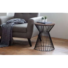 Julian Bowen Jersey Round Wire Lamp Table - Walnut Julian Bowen Jersey Round Wire Lamp Table - Walnut