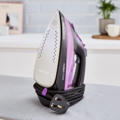 Morphy Richards 303140 Turbosteam 2800W Steam Iron - Purple Morphy Richards 303140 Turbosteam 2800W Steam Iron - Purple