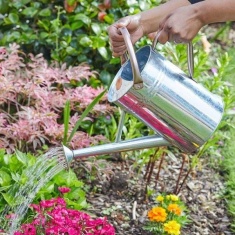 Smart Garden Watering Can - Galvanised 4.5L Smart Garden Watering Can - Galvanised 4.5L