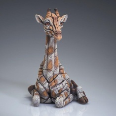 Edge Giraffe Calf Sculpture Edge Giraffe Calf Sculpture