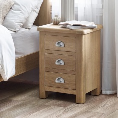 Julian Bowen Memphis 3 Drawer Bedside - Limed Oak Julian Bowen Memphis 3 Drawer Bedside - Limed Oak