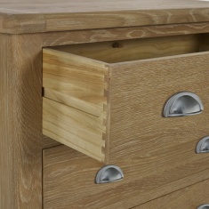 Julian Bowen Memphis 3 Drawer Chest - Limed Oak Julian Bowen Memphis 3 Drawer Chest - Limed Oak