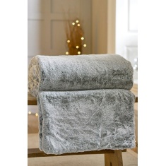 Deyongs Alaska Faux Fur Throw - Silver