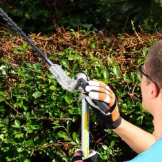 Cobra LRH26C 26cc Handheld Petrol Hedgetrimmer