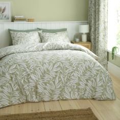 Catherine Lansfield Sorrel Leaf Duvet Set - Green Catherine Lansfield Sorrel Leaf Duvet Set - Green