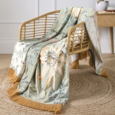 Soiree Sagara Throw 130x180cm - Green Soiree Sagara Throw 130x180cm - Green