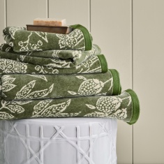 Sanderson Solaine Towel - Green Sanderson Solaine Towel - Green