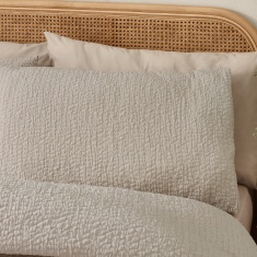 Catherine Lansfield Crinkle Seersucker Duvet Set - Natural Catherine Lansfield Crinkle Seersucker Duvet Set - Natural
