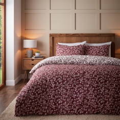 Catherine Lansfield Brushed Grace Floral Leaf Duvet Set - Red Catherine Lansfield Brushed Grace Floral Leaf Duvet Set - Red
