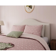 Helena Springfield Meadow Posy Duvet Set - Pink Helena Springfield Meadow Posy Duvet Set - Pink