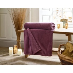 Deyongs Snuggle Touch Throw 140x180cm - Wine Deyongs Snuggle Touch Throw 140x180cm - Wine