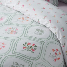 Catherine Lansfield Cameo Floral Duvet Set - Soft Green Catherine Lansfield Cameo Floral Duvet Set - Soft Green