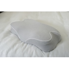 The Lyndon Company Contoured Orthopaedic Pillow The Lyndon Company Contoured Orthopaedic Pillow