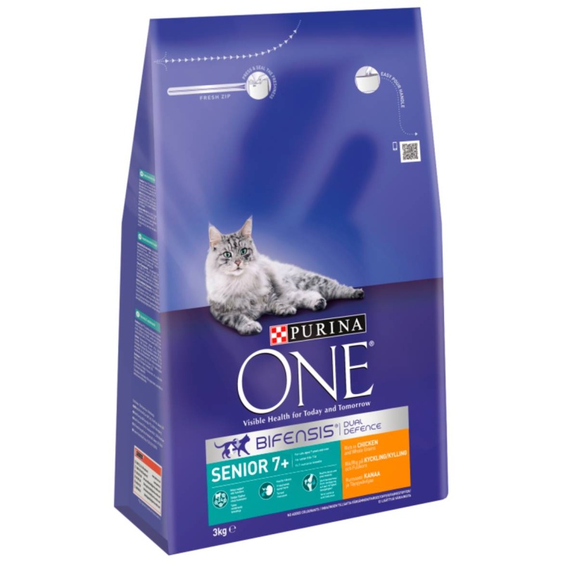 Purina One Senior Dry Cat Food Chicken - 2.8kg