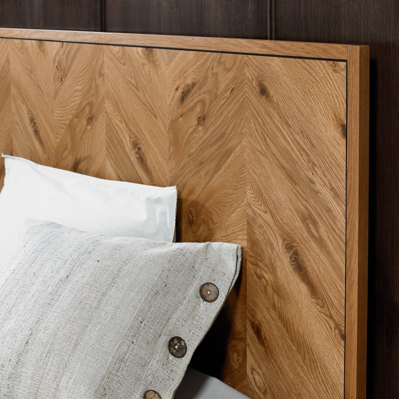 Chevron deals wood bed