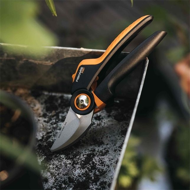 Fiskars Power Gear X PX92 Pruners review - Pruning - Tools