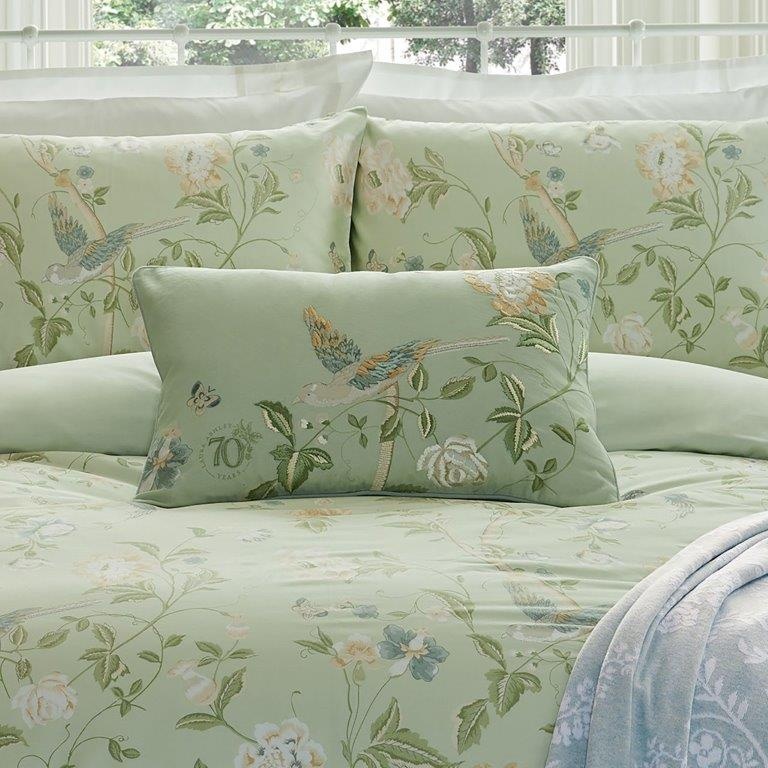 Laura ashley sale cushions best sale and throws