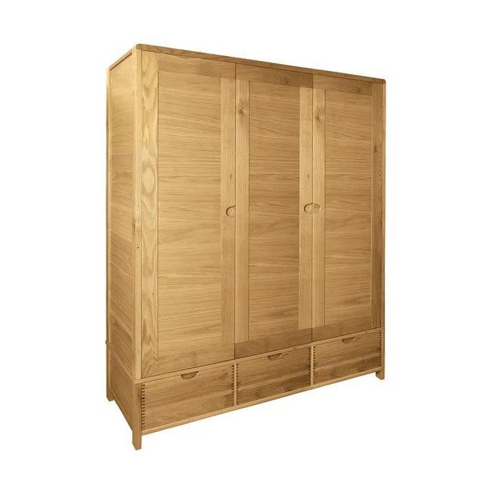 Ercol Bosco 3 Door Wardrobe In Light Wood