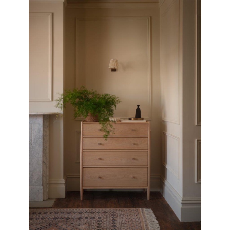 Ercol Winslow 4 Drawer Chest - Lifestyle Shot