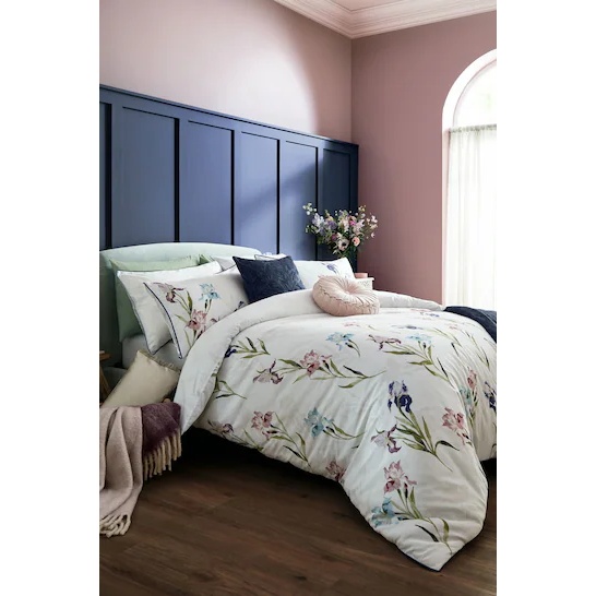 Laura Ashley Hawling Irises Duvet Cover Set - White/Purple - King