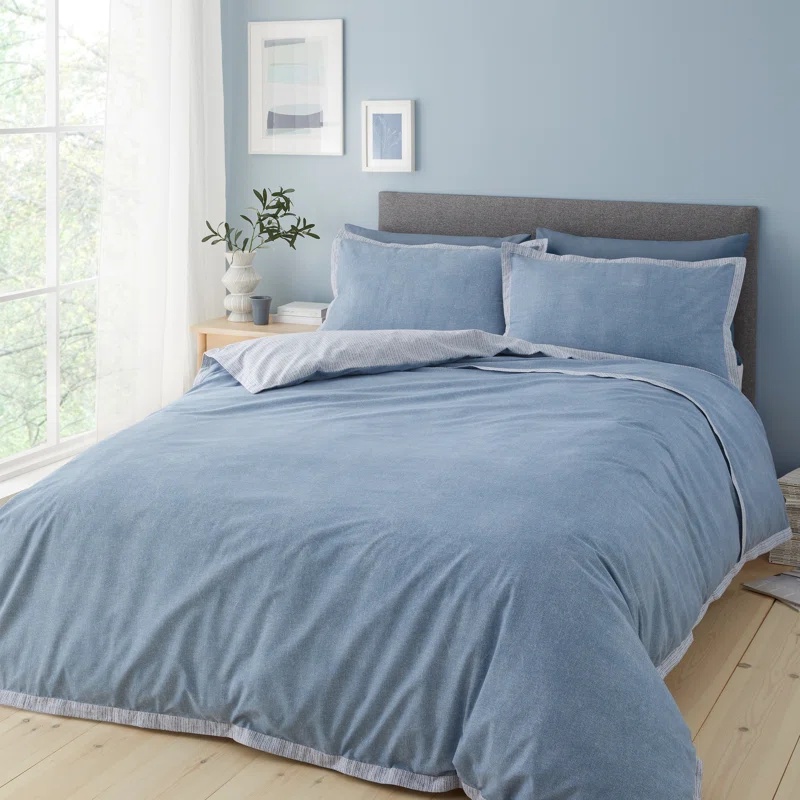 Catherine Lansfield Oslo Textured Trim Duvet Set