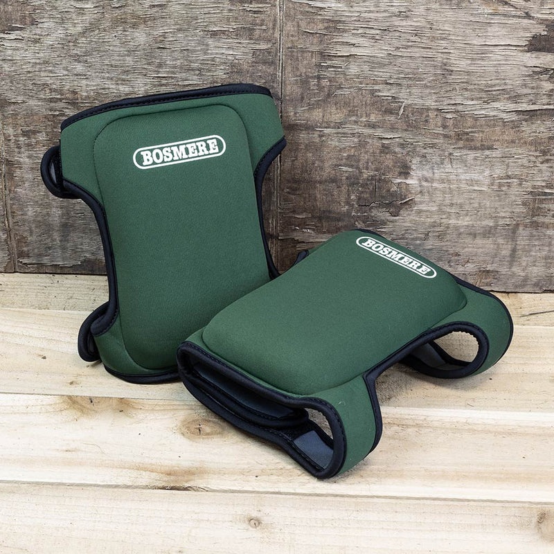 Bosmere Bosneeleze Knee Pad - Dark Green In DarkGreen